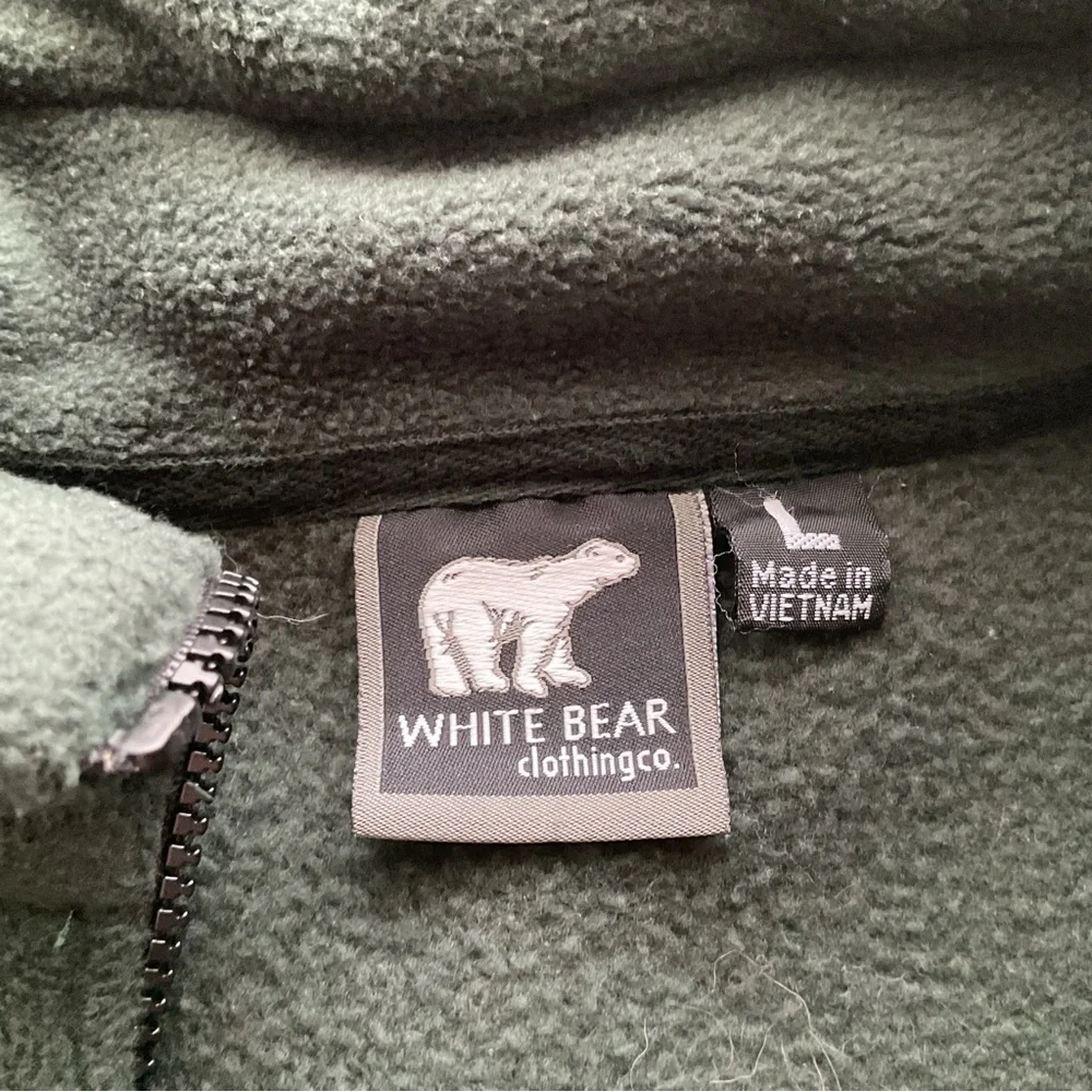 White Bear Clothing Company Men’s Green Fleece Vest. Size L - Picture 5 of 6